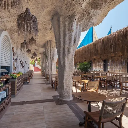 Resort Adin 5*