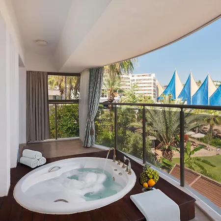 Adin Resort 5*